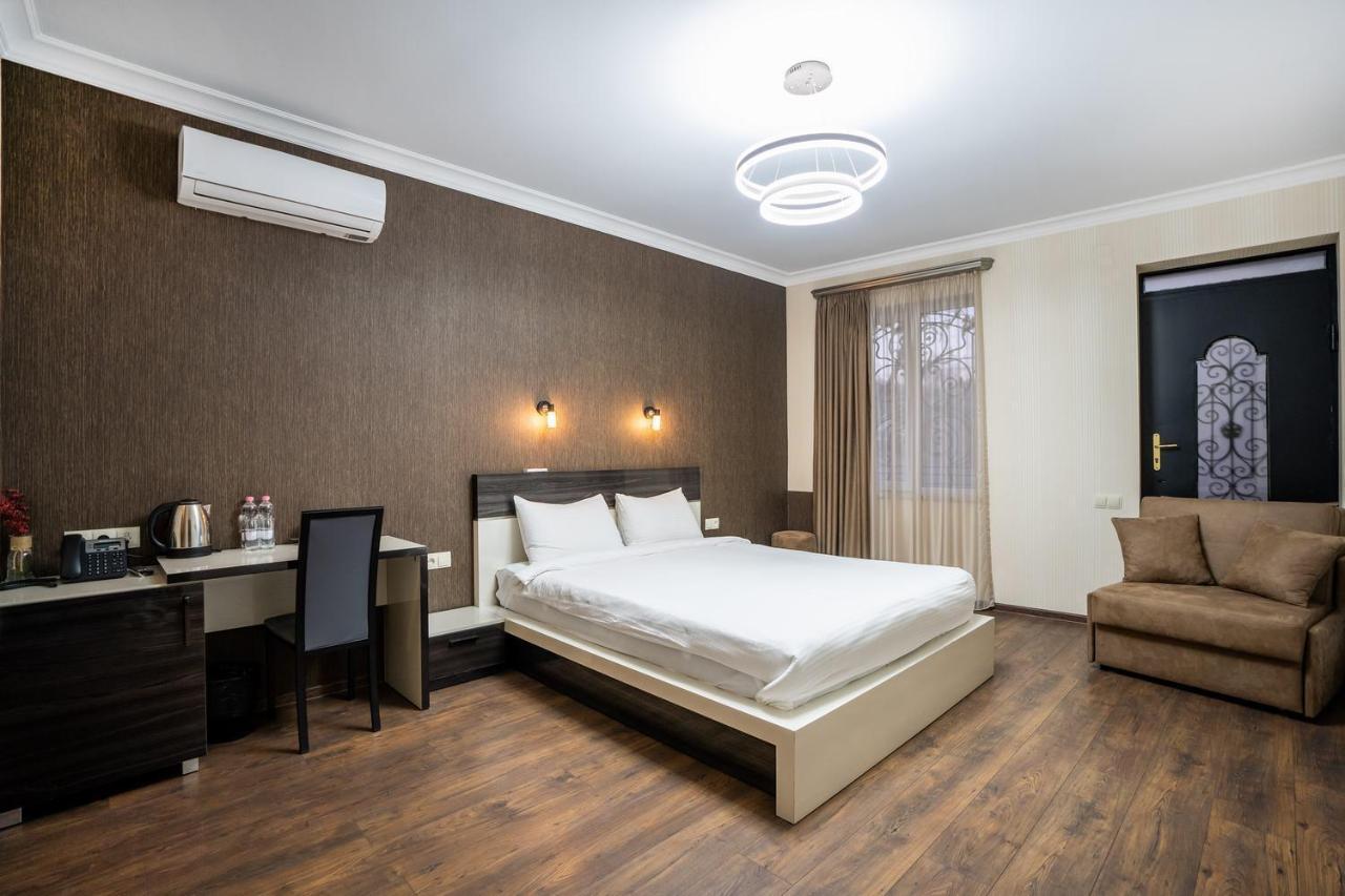 Siberia Hotel Tbilisi Zimmer foto
